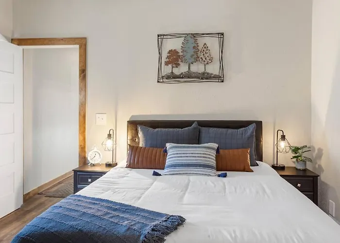 Stylish Uptown Butte Condo -634