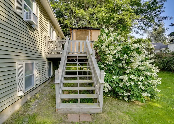 Walk To Maine General: Waterville Extended Stay