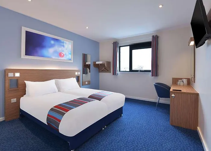 Travelodge Dundee Strathmore Avenue