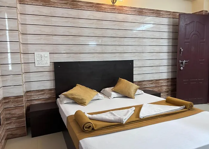 Yamuna Vihar Toursit Home