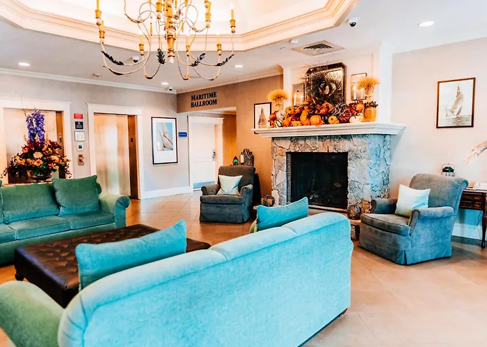 Salem Waterfront Hotel & Suites