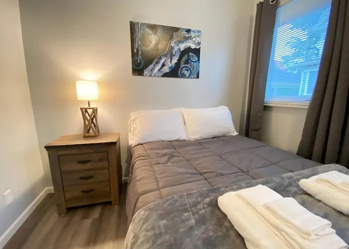 Double Play Apt 2 All Star Baseball Rentals
