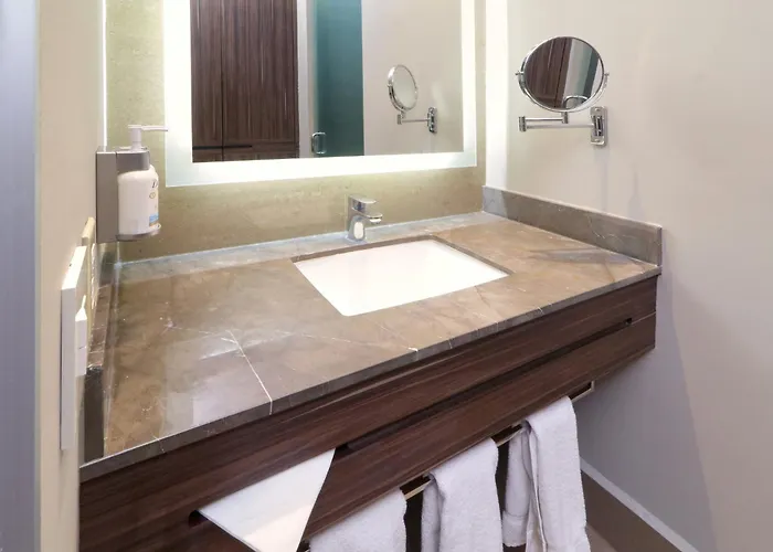 Holiday Inn Express & Suites Monterrey Valle By Ihg