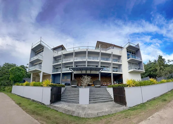 Mazarine Surf Suites Hiriketiya