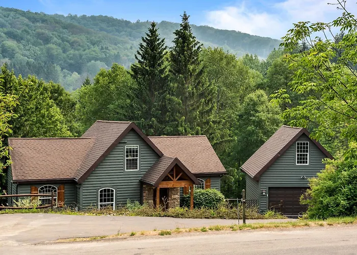 Gorgeous 5 Bdr With Hot Tub - Walk To Holi-Mont!