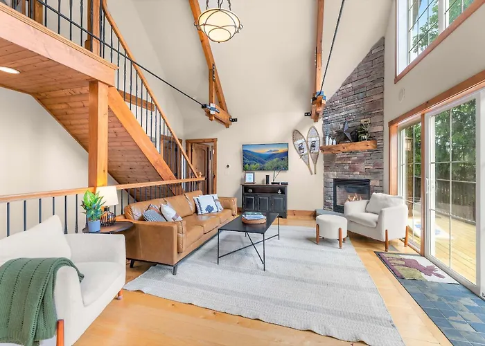 Gorgeous 5 Bdr With Hot Tub - Walk To Holi-Mont!