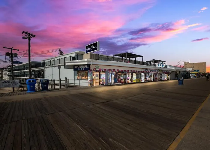 Hotel Cabana Oceanfront/Boardwalk