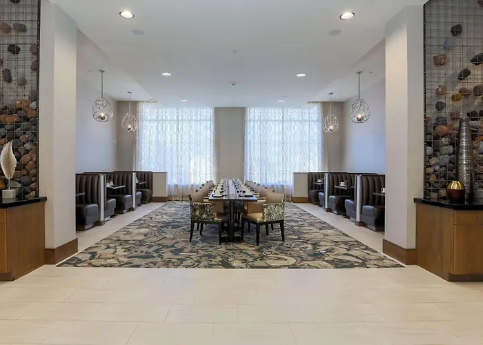 Doubletree By Hilton Evansville