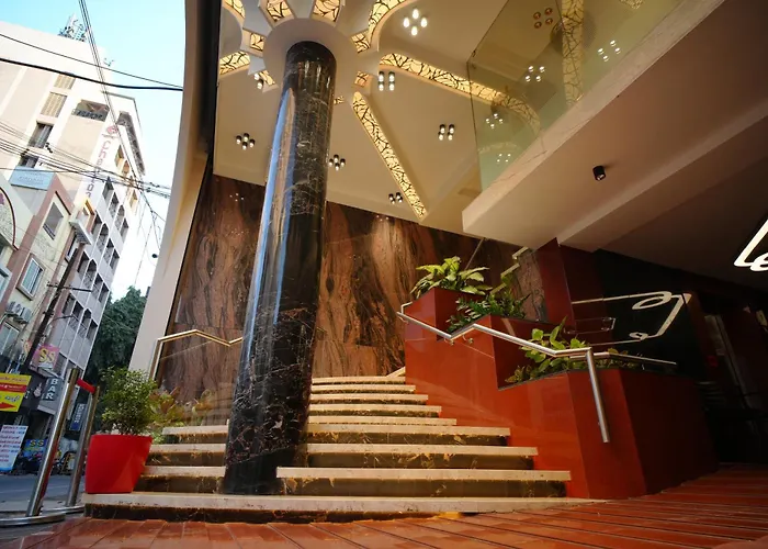 Hotel Grand Sabarees
