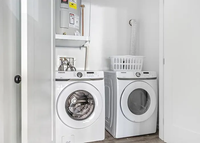 Landing Modern Apartment With Amazing Amenities
