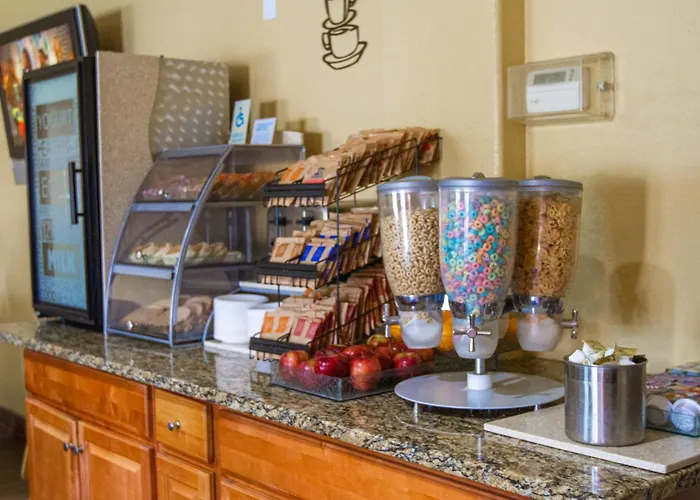 First Choice Inn At The Swell