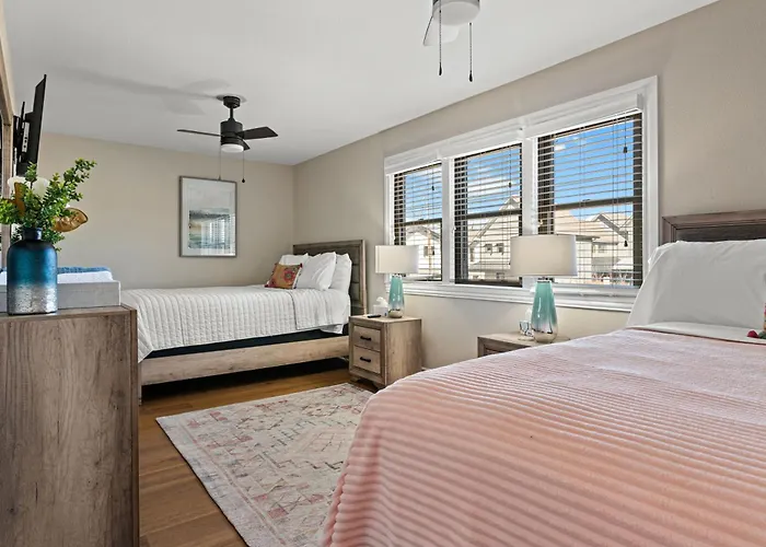 Villa Bella Elegant Family Retreat In Downtown