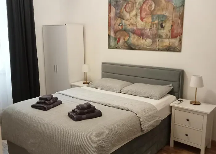 Fenix Rooms Trieste