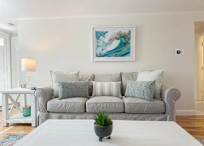 2 Miles To Nauset & Coast Guard Beach Dog Friendly