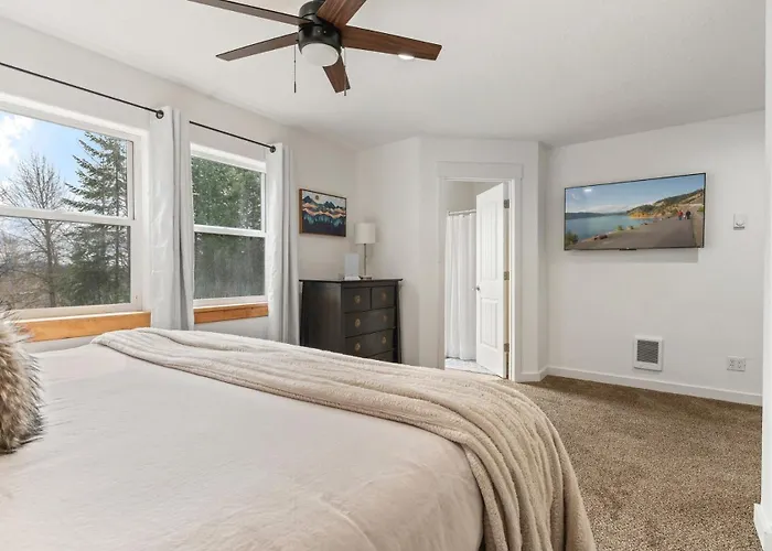 Family Home - Sandpointschweitzer