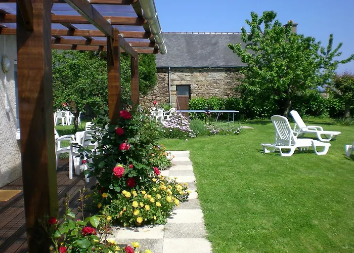 Le Relais De Launay Ploubazlanec