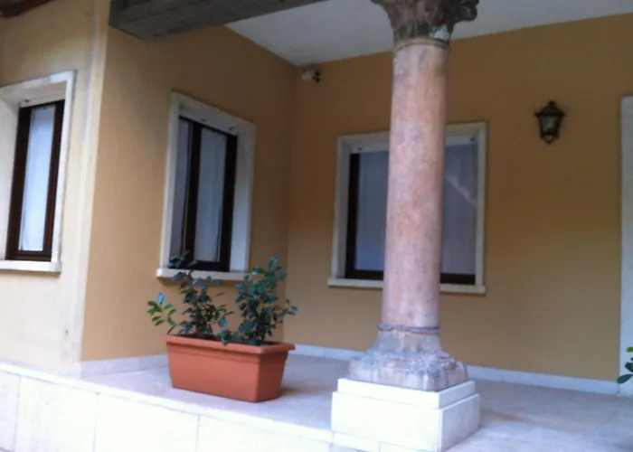 Romeo Design Rooms