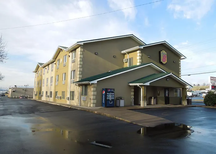 Super 8 By Wyndham Harrisonburg Motel
