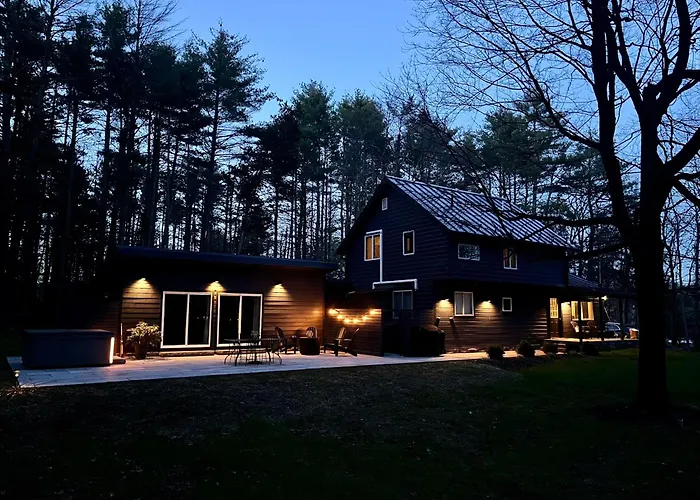 Beautiful Charming Cottage 4 Min From Woodstock