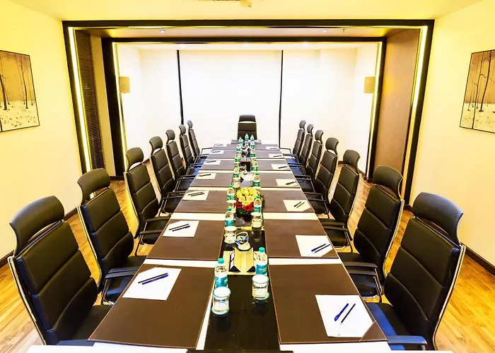 Flora Airport Hotel And Convention Centre Kochi