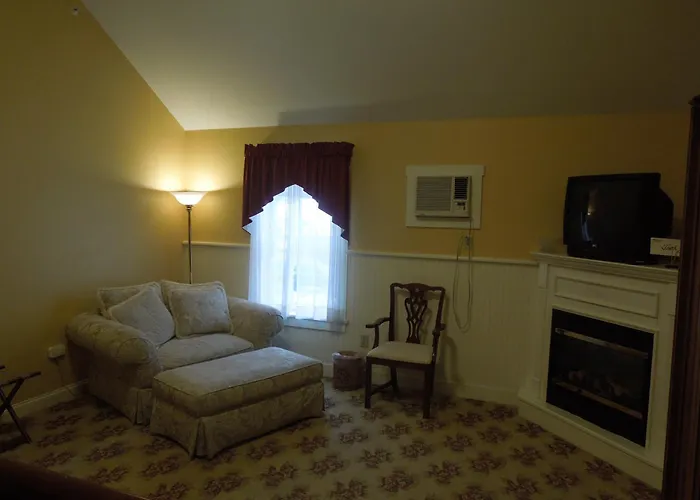 Kearsarge Inn