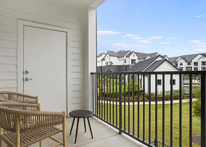 Landing Modern Apartment With Amazing Amenities