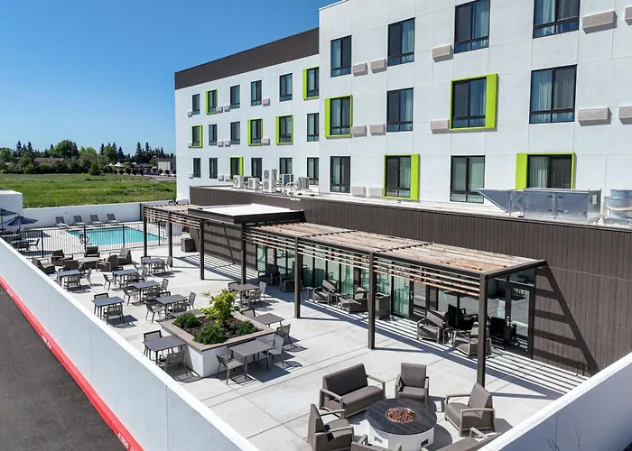 Courtyard By Marriott Modesto North