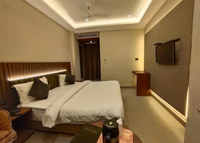 Hotel Gagan Suite