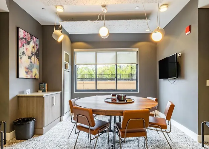 Modern Apt With Kitchen And Gym