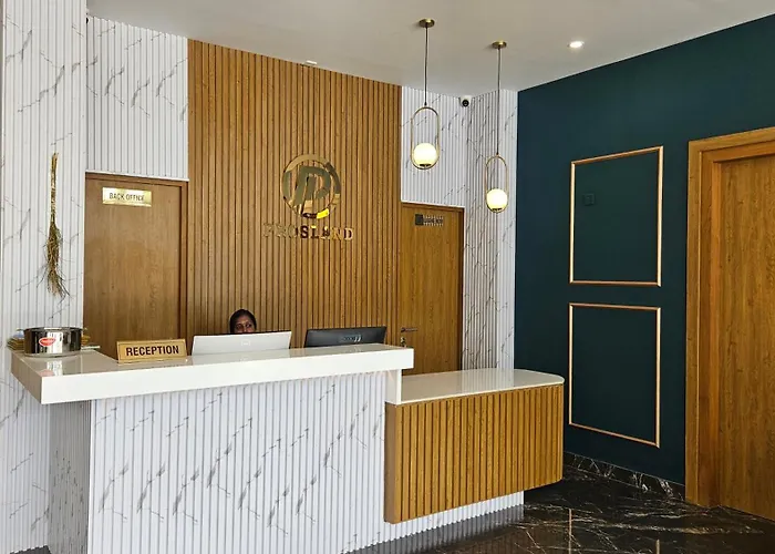 Prosland Hotel