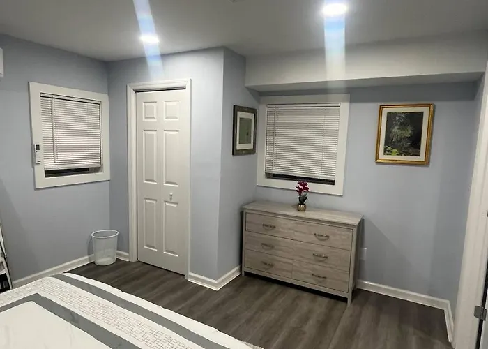 Charming Unit In Yonkers Close To Nyc