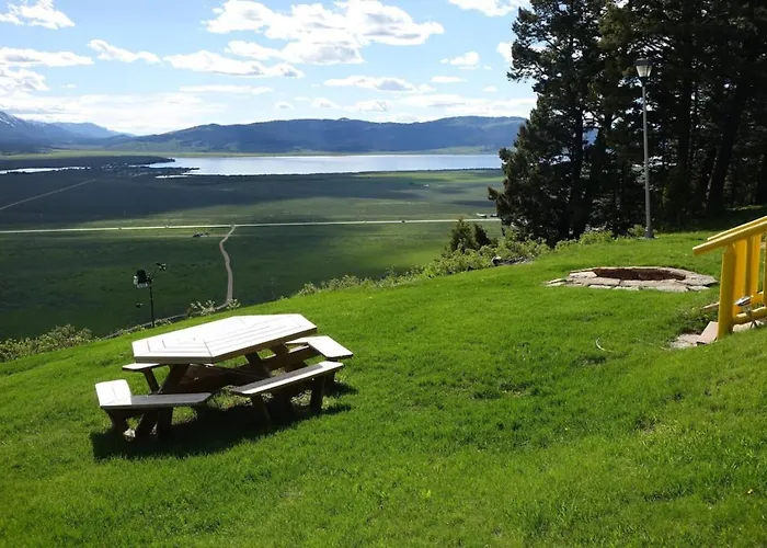 Breathtaking Views Close To Yellowstone