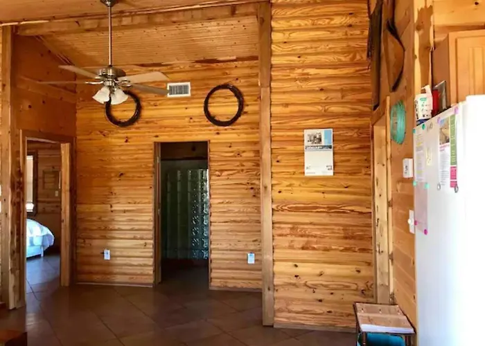 Cottonwood Creek Cabins - Alpine, Tx