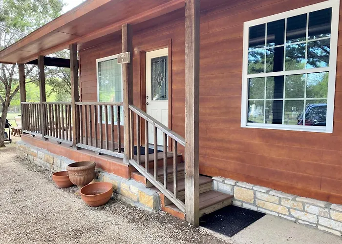 Casa Blanca In Texas Hill Country