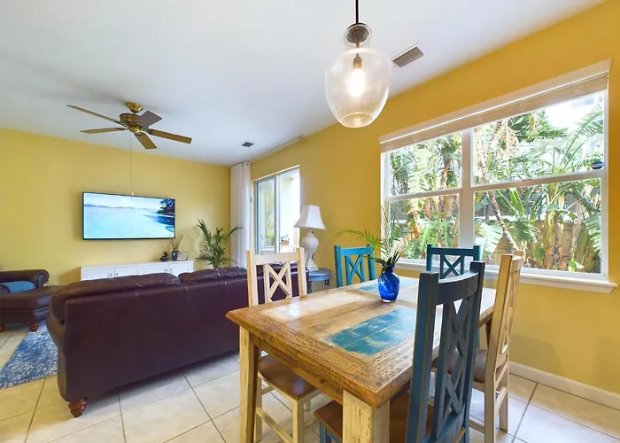 Coastal Bliss Retreat - Beach Vibes & Rockets