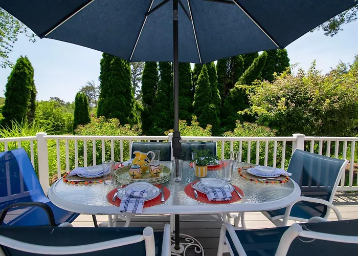 Large Deck Fire Pit Dog Friendly Near Beach - Sleeps 10