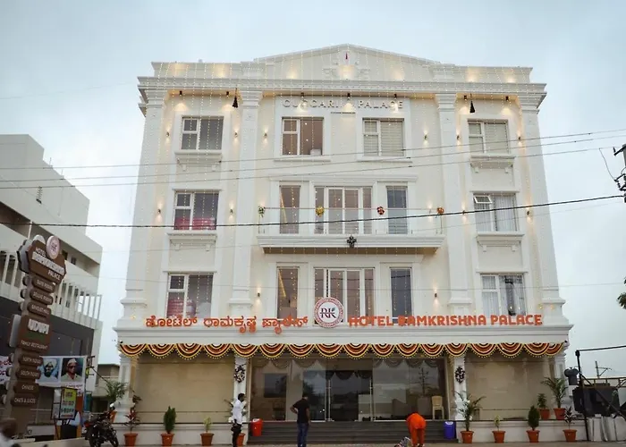 Hotel Ramkrishna Palace