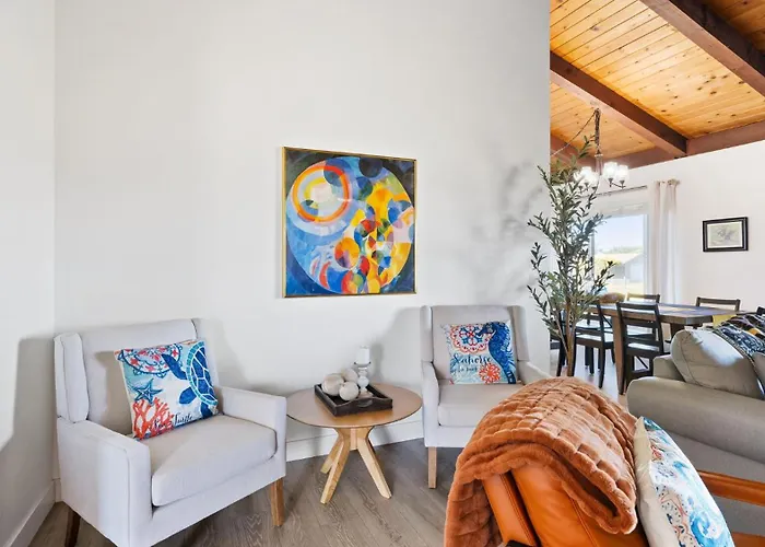 Oceanview 5 Bedroom Hot Tub, Firepit & Dog Run