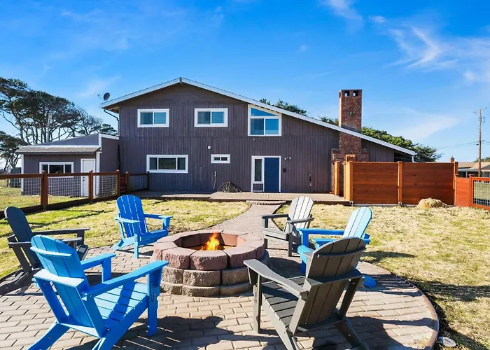 Oceanview 5 Bedroom Hot Tub, Firepit & Dog Run