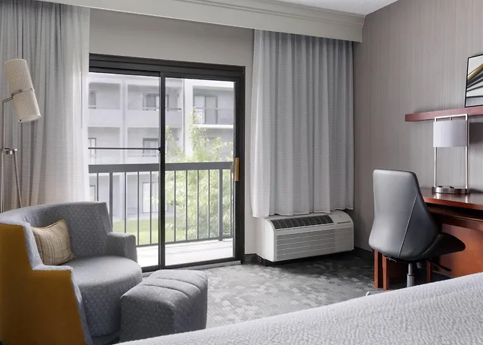 Courtyard Philadelphia Willow Grove