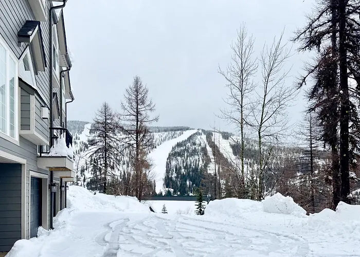 Schweitzer Ullr Retreat