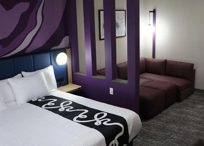 La Quinta Inn & Suites By Wyndham Memphis East