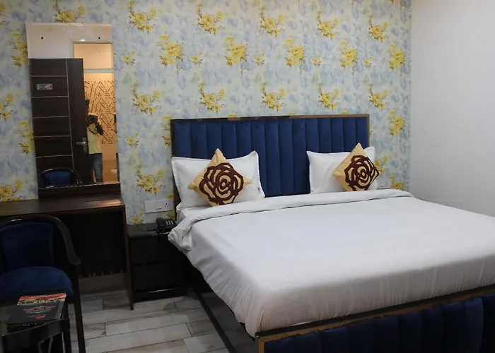 Red Leaf Hotels