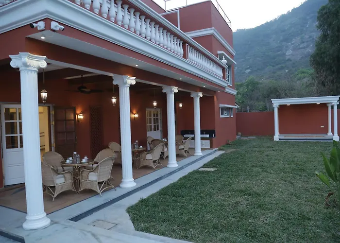 Summer House Nandi Foothills
