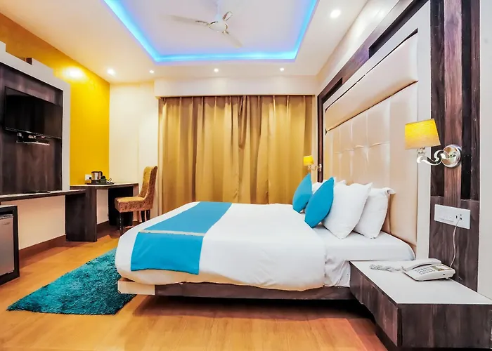 Nature Valley View Resort Mashobra !! Luxury Choice !! Gaming Zone !! Open Terrace !! Big Parking