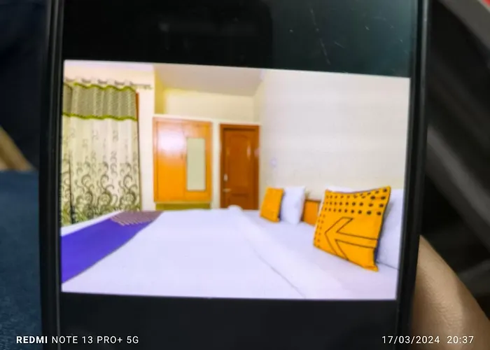 Hotel Dhanua Palace