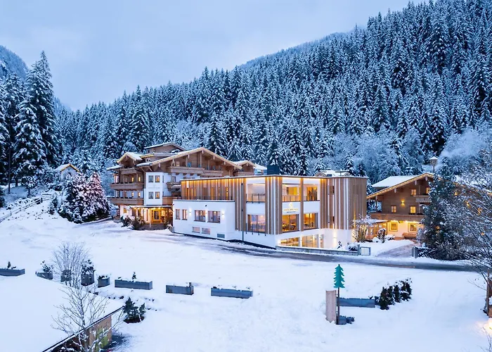 Habachklause Baby- und Kinderhotel | Bauernhof Resort Bramberg am Wildkogel