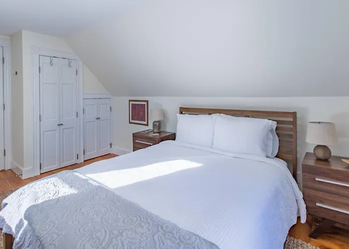 A Peaceful Oasis On Munjoy Hill - 4Br2Ba House & Parking