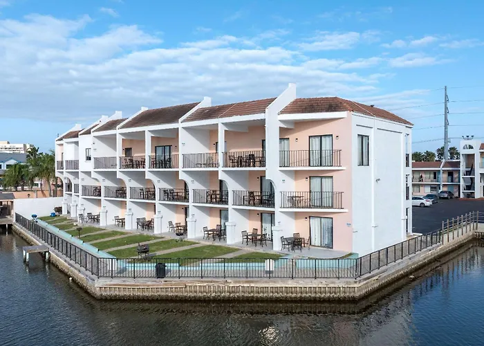 Windwater Hotel And Marina