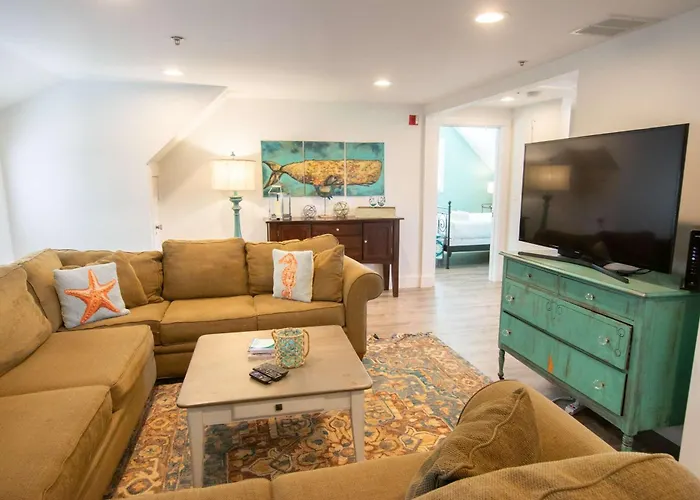 Full Renovation Amazing Spot With Views